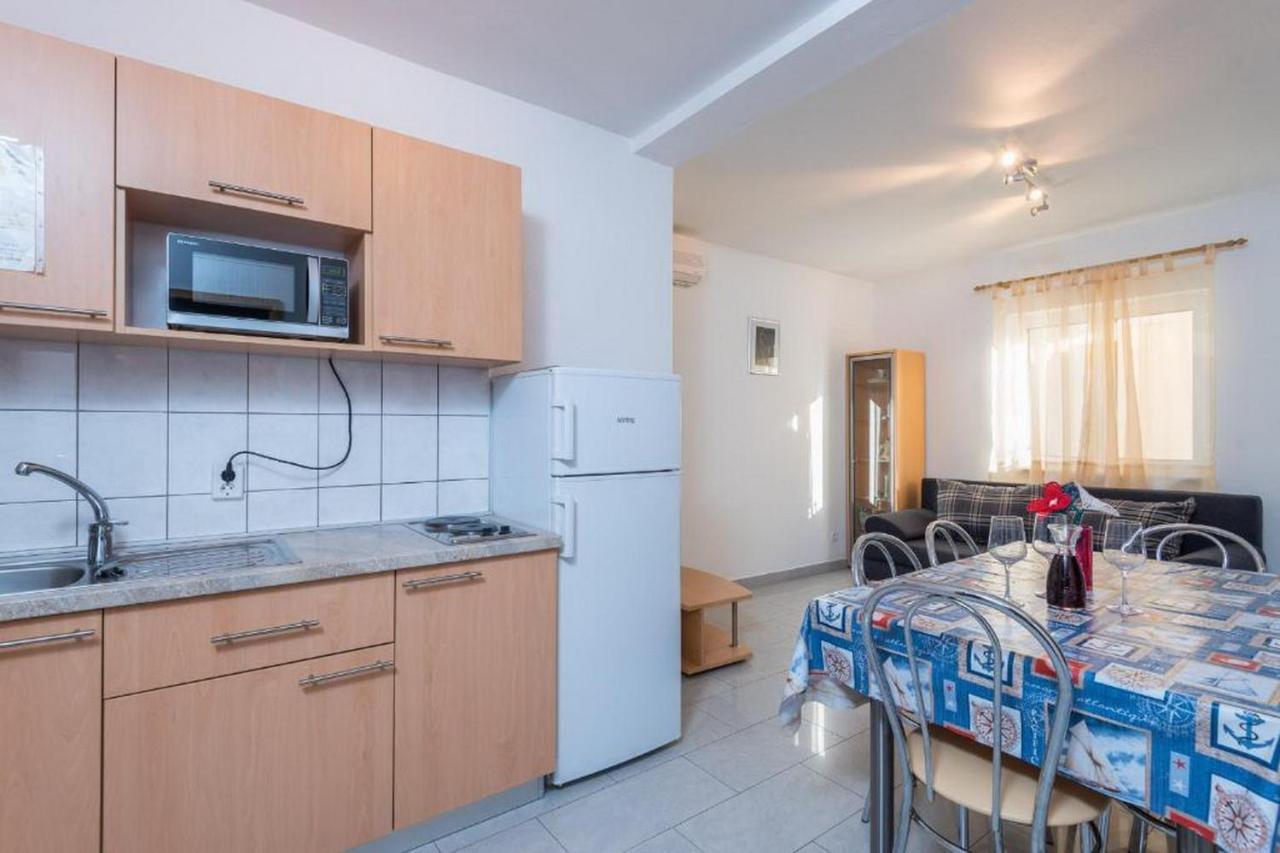 Maestral Apartment *